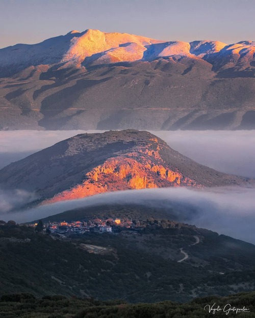 gemsofgreece:When the sun rises, mist falls over the hill of Kastritsa, Ioannina, Greece. Photo by V