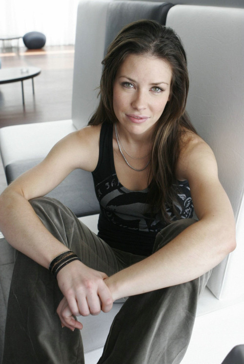 some-evangeline-lilly:  Evangeline Lilly