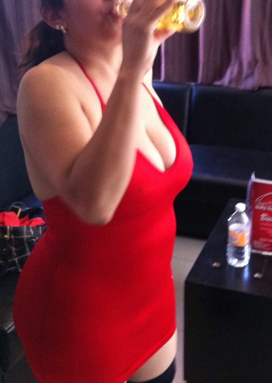 parejanueva:  En rojo o en negro?  @parejanueva k rica su esposa!!