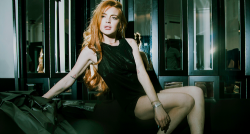 lindsayarchive:  Lindsay Lohan photographed