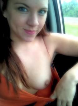 selfshotgorgeous:  Car flash selfie