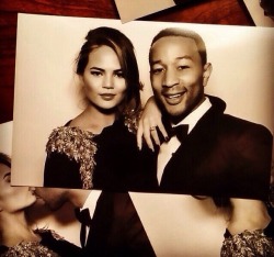 kdashindo:  John legend singing all of me on kimye’s wedding 🌹and john attend the wedding with his wife 