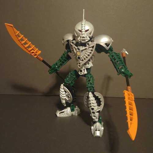 Long ago the Dark Hunter known as Spinner was a proud Toa of Air, before being thought lost in a bat