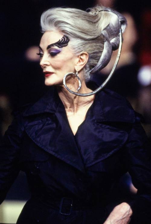 fashion-runways: JEAN PAUL GAULTIER Couture Spring/Summer 1997if you want to support this blog consider donating to: ko-fi.com/fashionrunways    