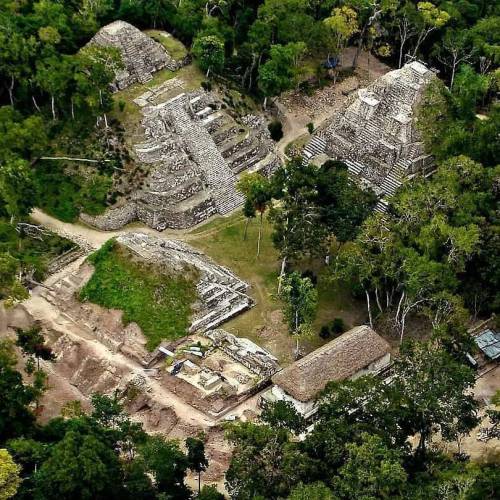 Yaxha . ⚫It is a Mesoamerican archaeological site and the third largest city in the l the Peté