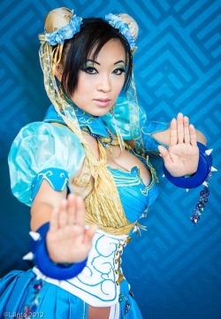 cosplay-and-costumes:  Chun-Li - STREET FIGHTER Source: http://links.tusfil.es/2S 