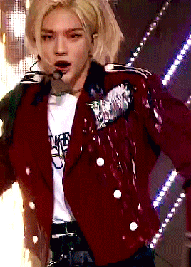 HYUNJINin EveryBACK DOORPERFORMANCE:200927