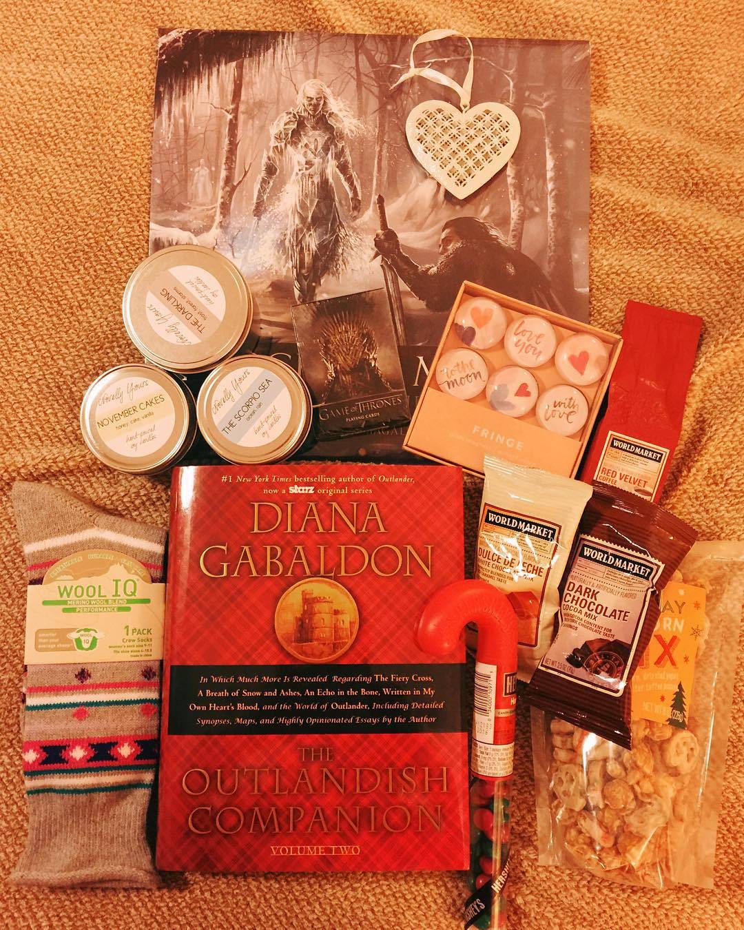 What a Merry (early) Christmas today was!! A million thank yous and HUGE HUGS to my darling @bookaddictsguide for the thoughtful and happy-making gifts!! I’m so excited for my Outlandish Companion and my adorable magnets and my Game of Thrones...