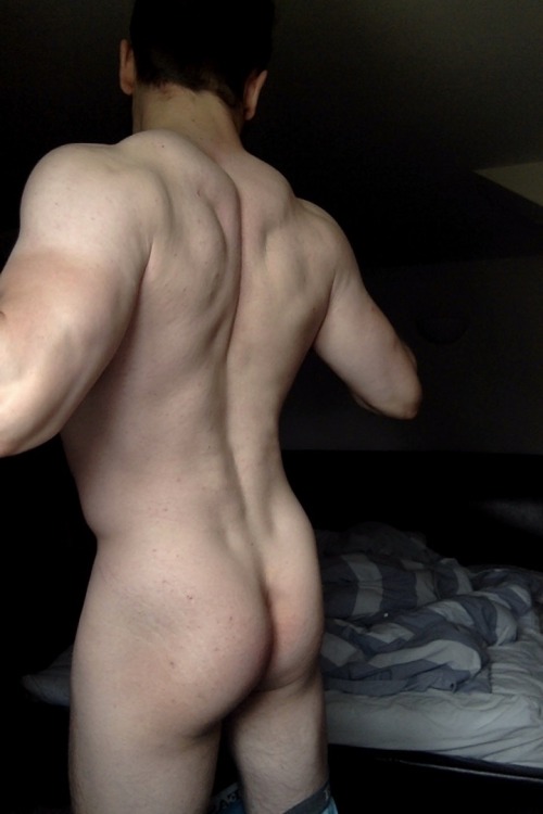 projectshowdown:  theonlylivingboyinnewyork:  projectshowdown:  theonlylivingboyinnewyork:  No one asked but here’s my ass again.  Omg. Sit on my face.   Sit on your own face. Also, sit on my face. Also, let me sit on your face.  Deal