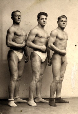 toinelikesart:  ca. 1925 / Bodybuilders MODELS / COUNTRY - N/A - Australia 