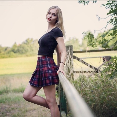 pleatedminiskirts: ericrohn: German beauty Katinka (@tinka_kr) looks absolutely stunning in her Mati