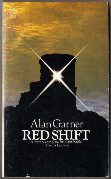 aranazo:Red Shift by Alan Garner.