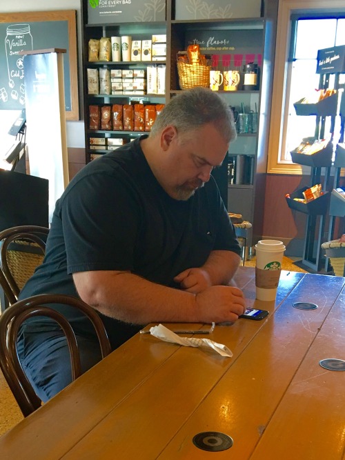 robertdejesus71:Starbucks bear #stabuckschub #chubster