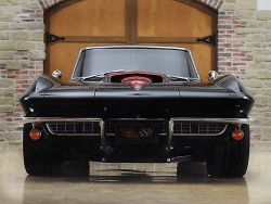 corvettes:  1967 Corvette Sting Ray Restomod