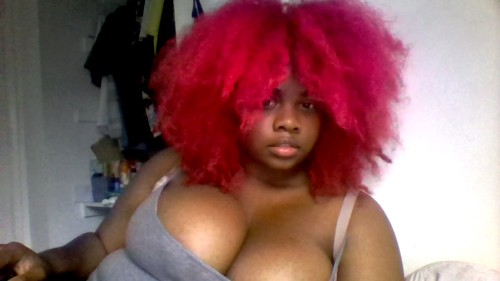 Porn shantrinas:  afros, boobs, belly rolls  photos