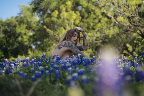 The beauty of a flower and a lady. w/Torrie BlakeSee more at www.onlyfans.com/daltoncampbell