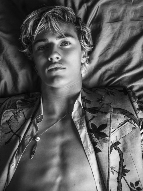 return2zwollenwood: Lucky Blue Smith