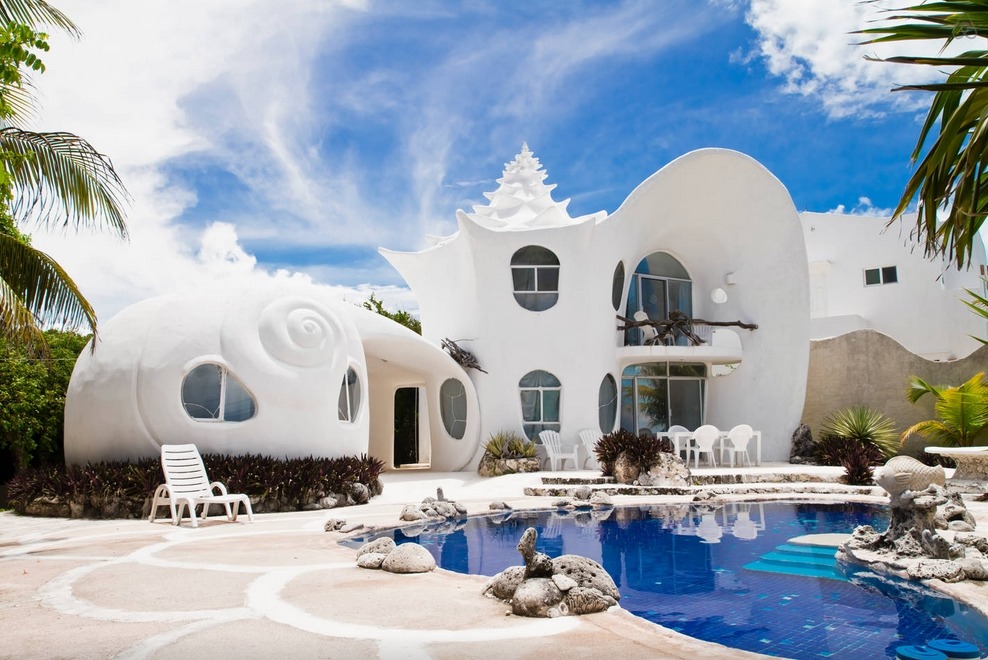 bnbcorners:  The Seashell House, Isla Mujeres, Mexico2 Bedrooms, 2.5 BathroomsAccommodates