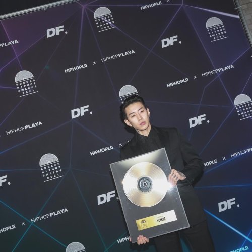 Congrats to Jay Park for winning Korean Hip Hop Awards Artist of the Year 2021! This is his third ti