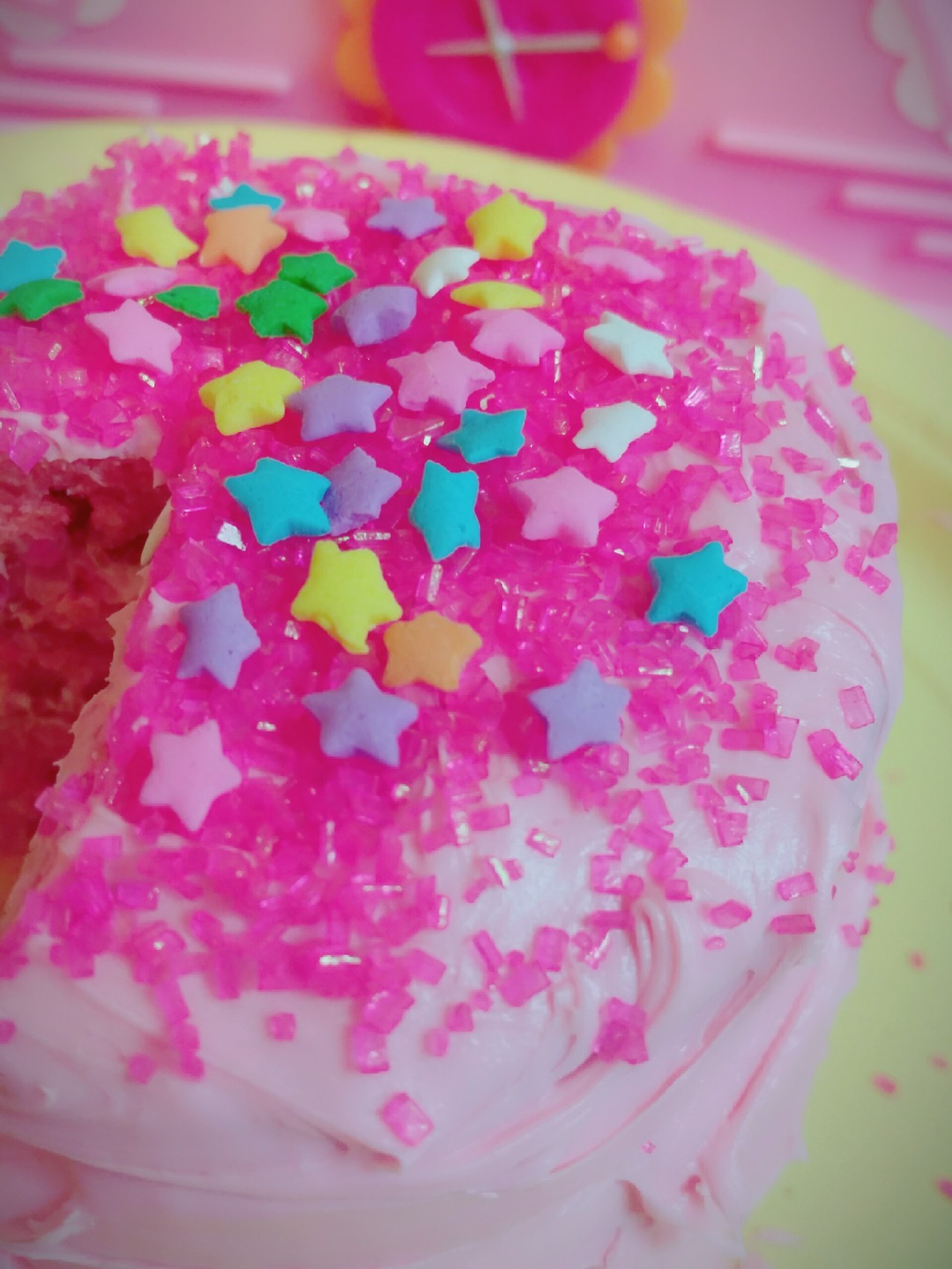 jennibellarella:  Strawberry Cake from my Lalaloopsy Baking Oven! Sooo yummies!