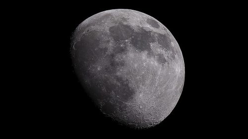 Lunar Vibes; The Moon.