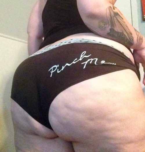 bbwvicki: pinch me and see.. Very nice big bottom. Looking forward to seeing more of it @bbwvicki