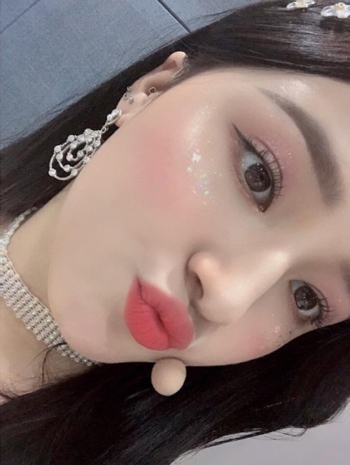 Nancy (Momoland) - Selcas  