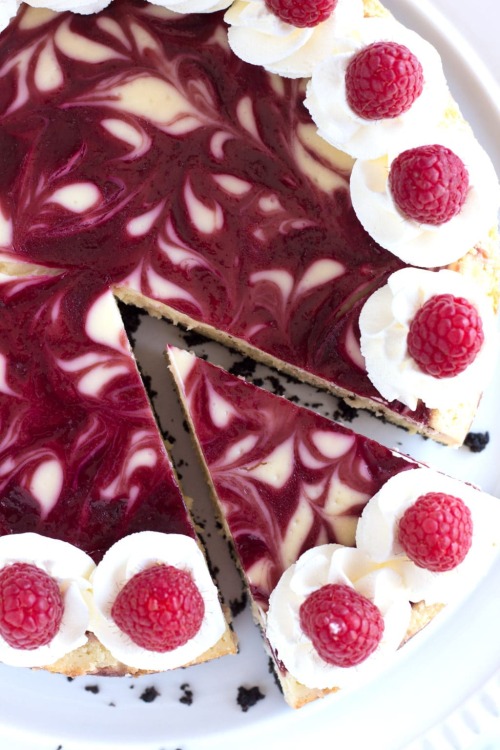 White Chocolate Raspberry Cheesecake