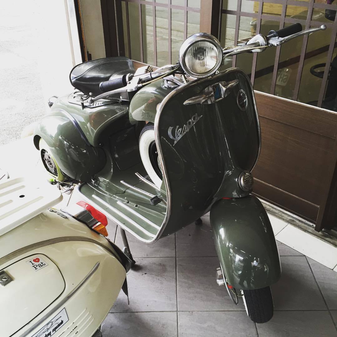 leponzero:  #vespa #vespatravel #vespagram （在 醉食在 石頭風味養生火鍋）