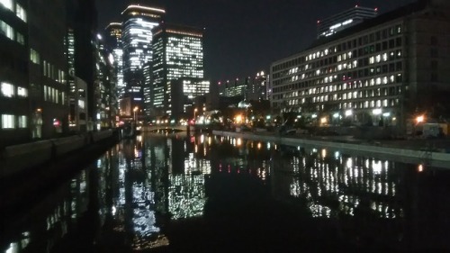 水都 大阪の夜景は、どこを切り取っても、美しいですね。地元愛からでしょうか？（笑）大阪 淀屋橋の一コマです。＃夜景　＃大阪　＃淀屋橋　＃水都   #NightView　#Osaka