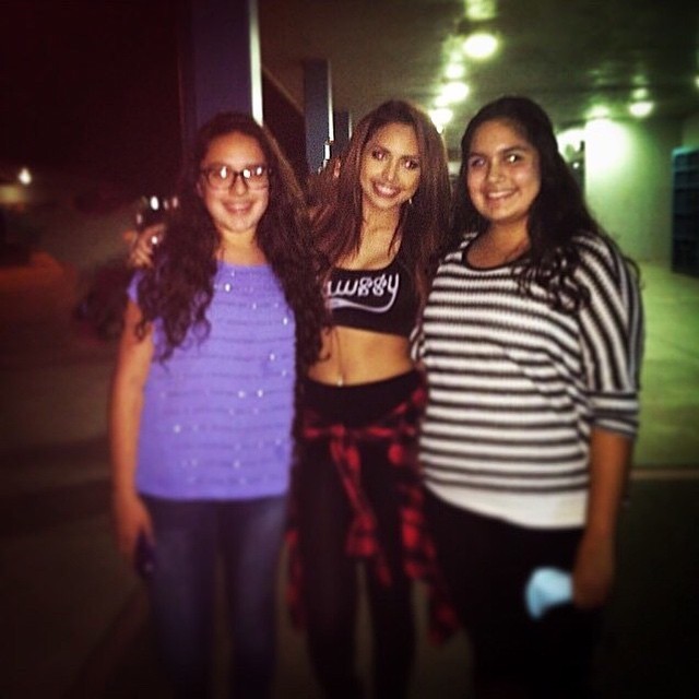 mizzjasminevillegasnewz:  Jasmine With Her Fans Last Night
