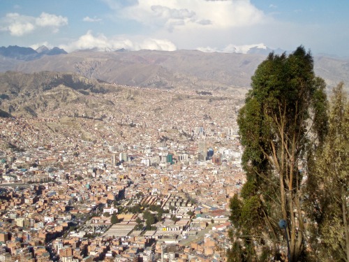 Vista del centro de La Paz desde el Alto, Bolivia, 2006.