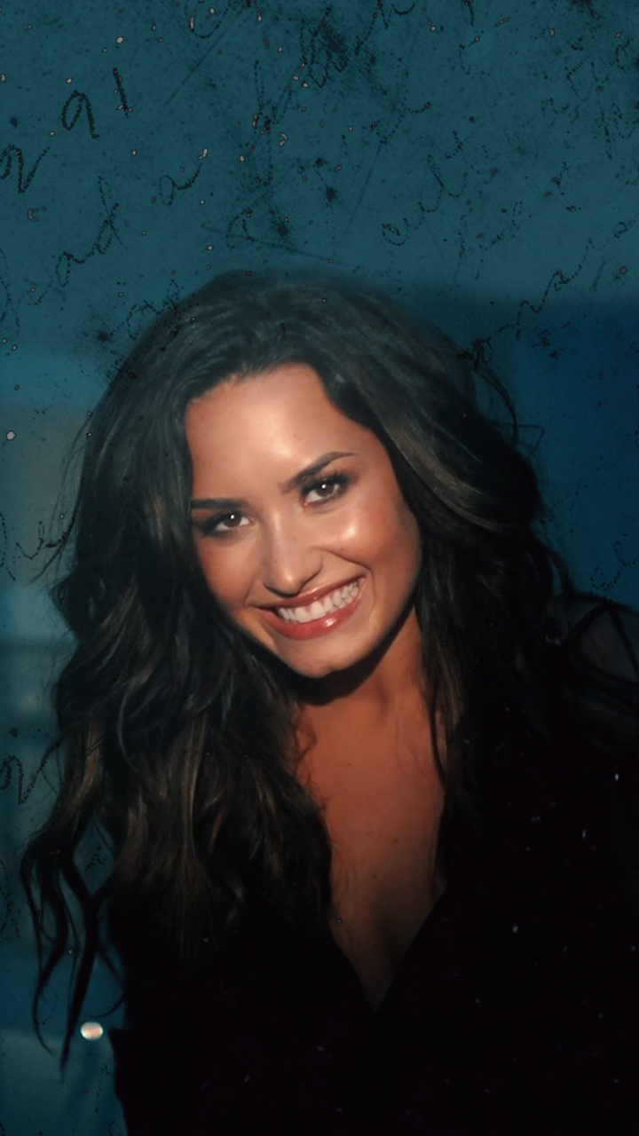 lovatoartedits:  requestlike or reblog if you save/usecredits to @lovatoart on twitter
