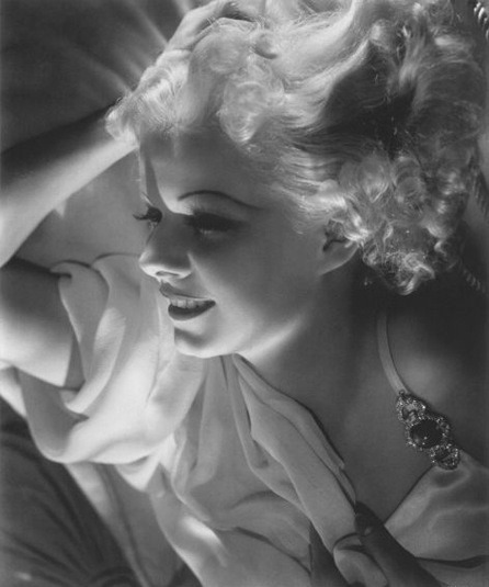 ifveniceissinking:  In this 1935 session photographer George Hurrell composed a picture of Jean Harlow that can be looked at from any angle. However, Hurrell marked the negative to indicate that the photograph should be oriented as shown here.  