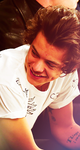 stylesness:  Harry Styles   Dimples (✿◠‿◠) 