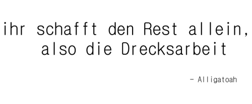 herbstwindx:  So n Mausoleum bleibt nicht von alleine fleckenfrei. 
