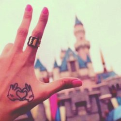 https://69.media.tumblr.com/b34f43e1862774a70af9479a88a94784/tumblr_mx2zqoiTna1s7yp8so1_500.jpg