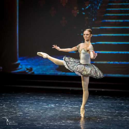 Elizaveta Cheprasova as Paquita in Paquita Pas Grand Pas Classique. Music by Ludwig Minkus, choreogr