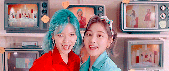 jihyosjagi:  baby, baby, baby, baby, baby, baby - I want you back