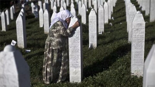 azadjan: Marking 20 years since Srebrenica genocide.
