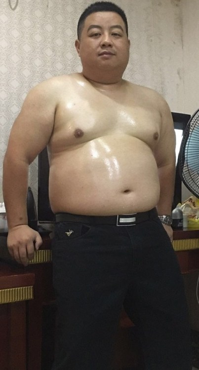 tlafw968:chubbybearcollector:chinese chub! yum!抹油了吧