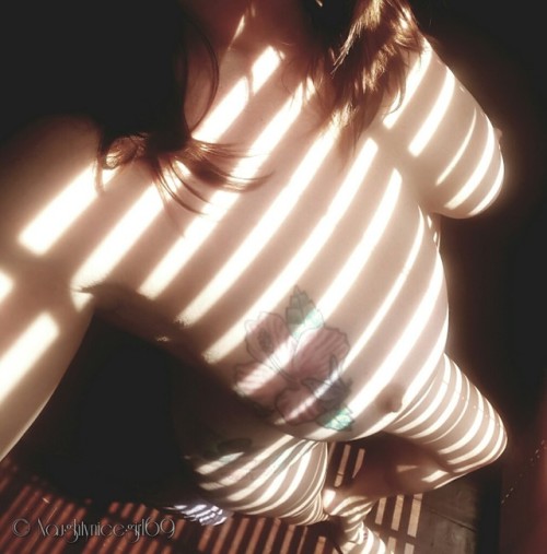 Porn Pics naughtynicegirl69:  Light needs darkness