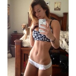 fitgymbabe:  Follow Fit Gym Babes to get all fitblr / fitspo on your dashboard!   Check out the new workout video section, with tons of free weight loss workouts!