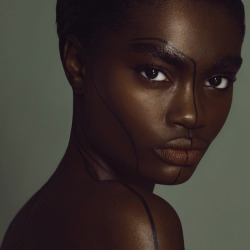 driflloon:  kayla clarke by alex evans 