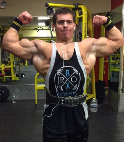 beautifulyoungmuscle: Chris Pascarella: fireplug musclethug