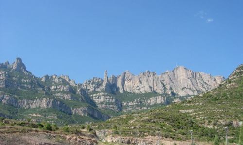 earthstory:MONTSERRAT MOUNTAINSMontserrat mountain range is a singular massif situated near the city