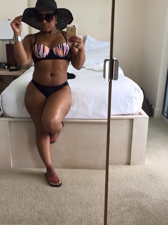 wellhung90:Sexy lil freak with some good pussy