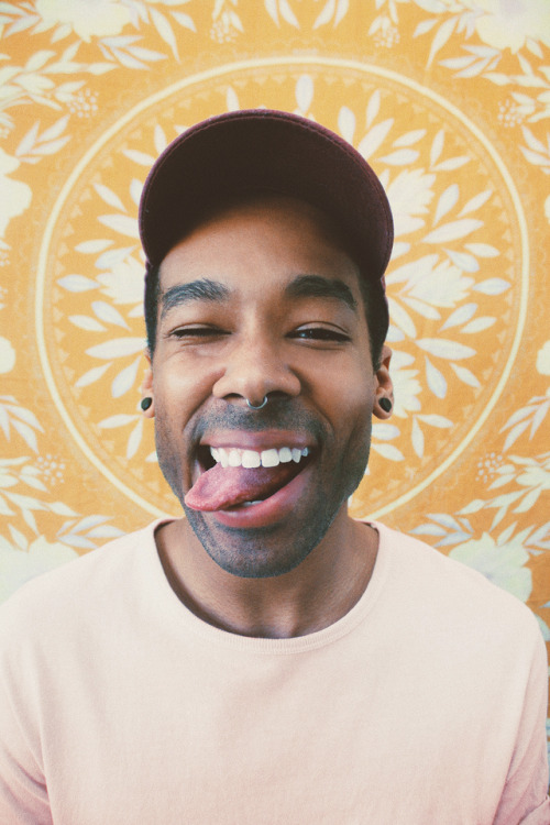 asmallergod: F A C E S  IG: _milkss