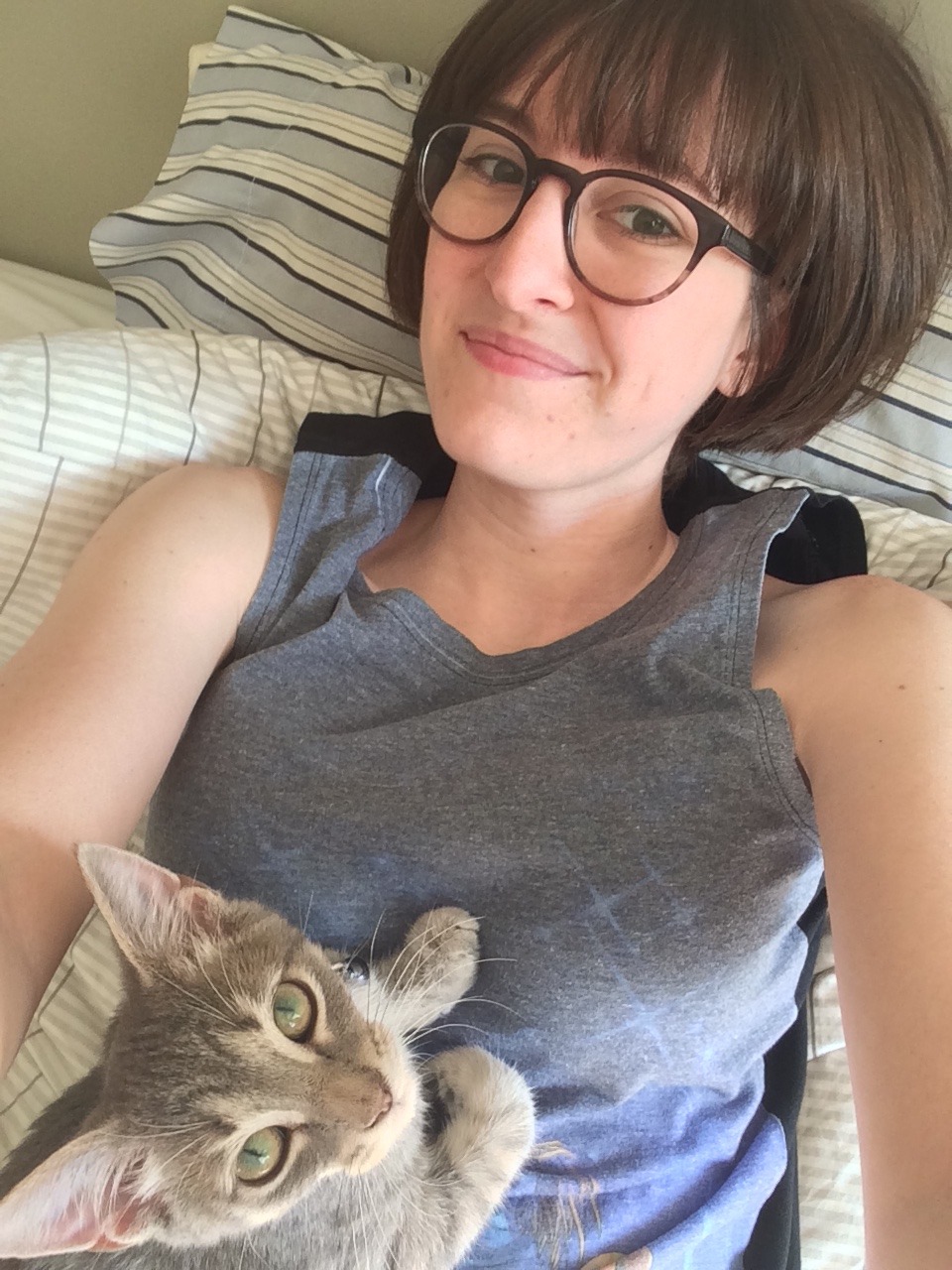 cachivache:  snuggled up with the baby 