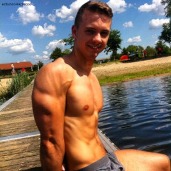 Tantalizing-Torsos: Tantalizing Torsos! Visit My Other 2 Blogs: Faces Of Men! And